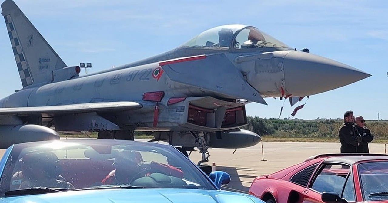 100 anni Aeronautica Militare anche le Ferrari in festa a Birgi