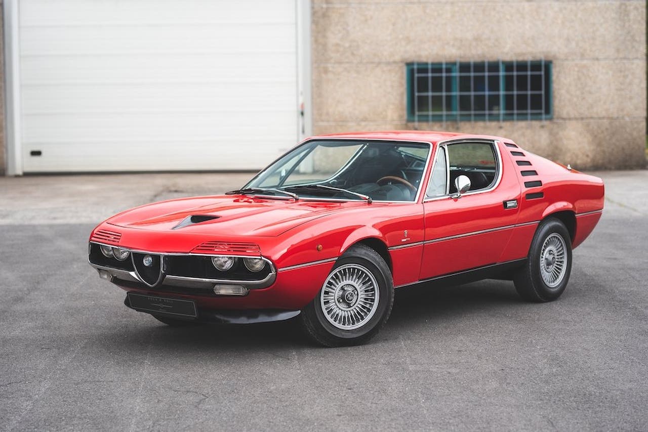 Alfa Romeo Montreal