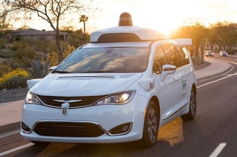 Chrysler Pacifica Waymo