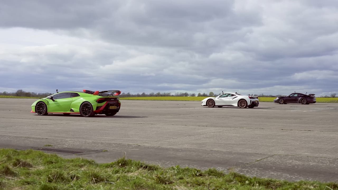 Ferrari 488 Pista vs Lamborghini Huracan STO vs Porsche 911 GT3 drag race