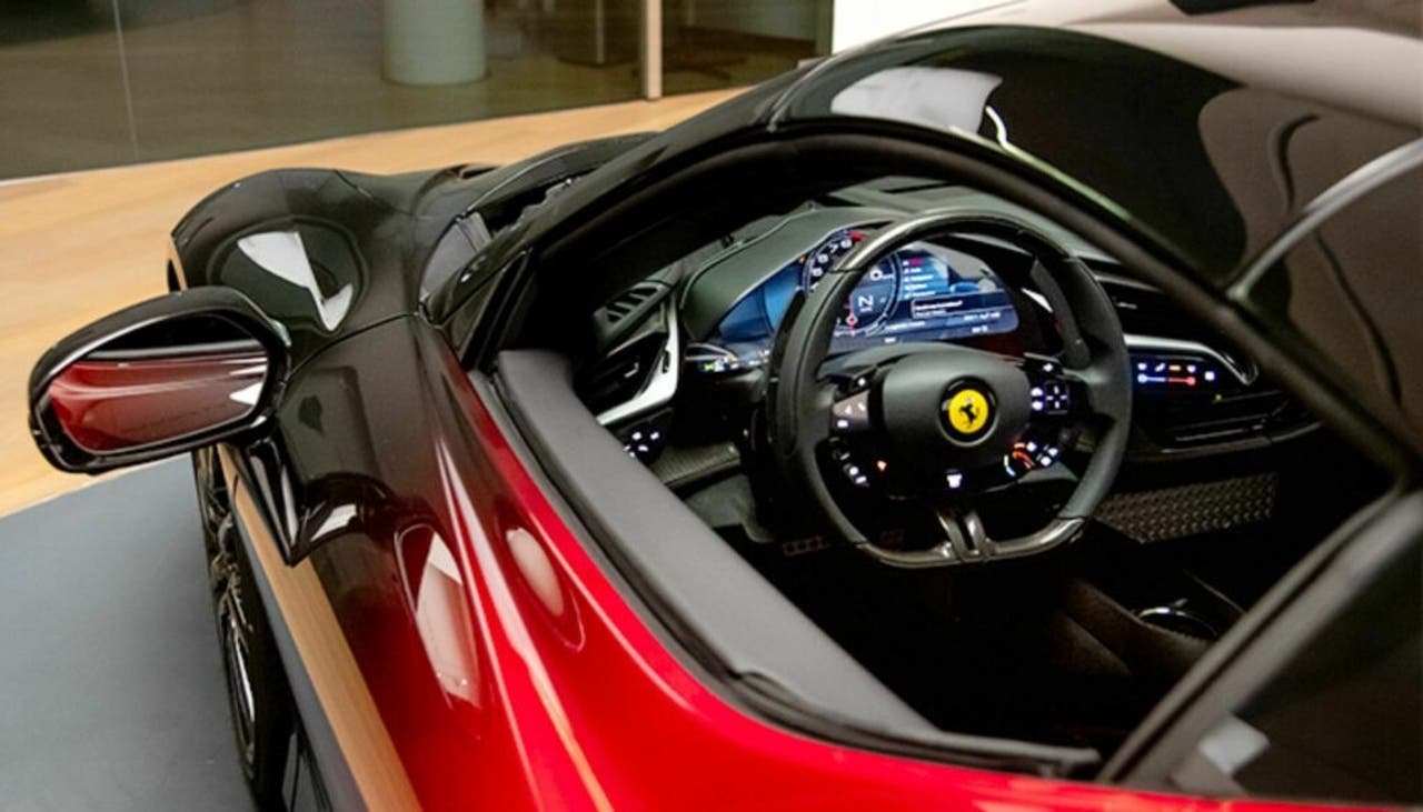 Ferrari SF90 Spider Tailor Made