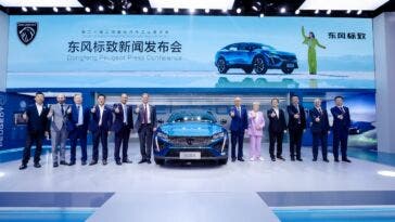 Peugeot 408X e Inception Concept Salone di Shanghai 2023
