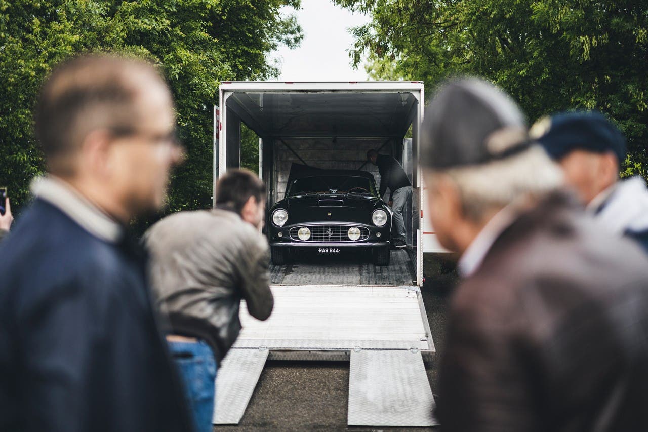 Auto sul camion