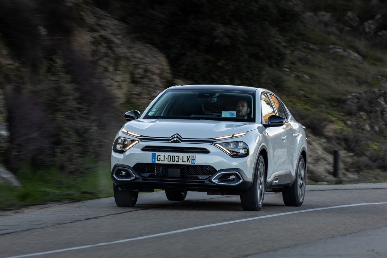 Citroën e-C4 ed e-C4 X aggiornamenti