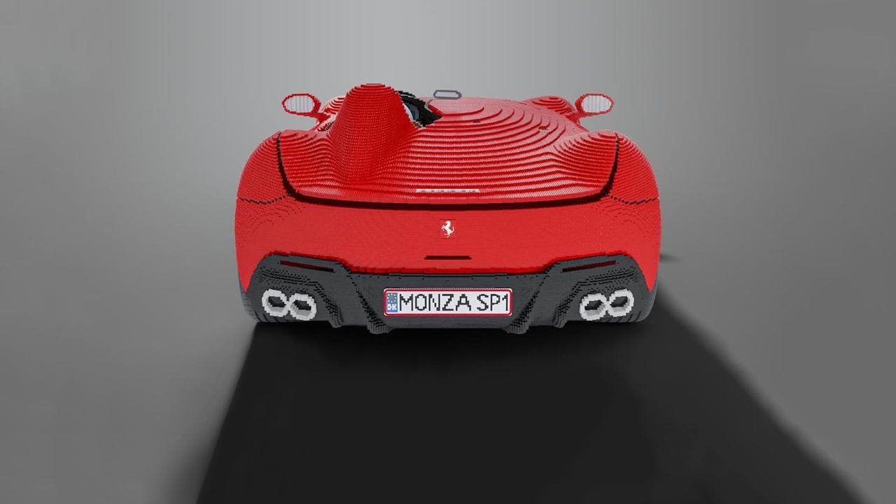 Ferrari Monza SP1 LEGO