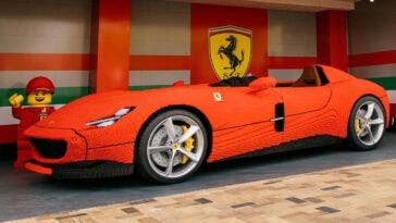 Ferrari Monza SP1 LEGO