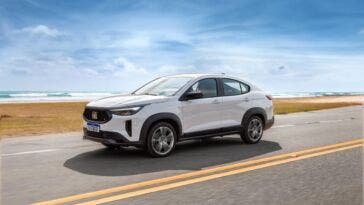 Fiat Fastback Turbo 200 AT