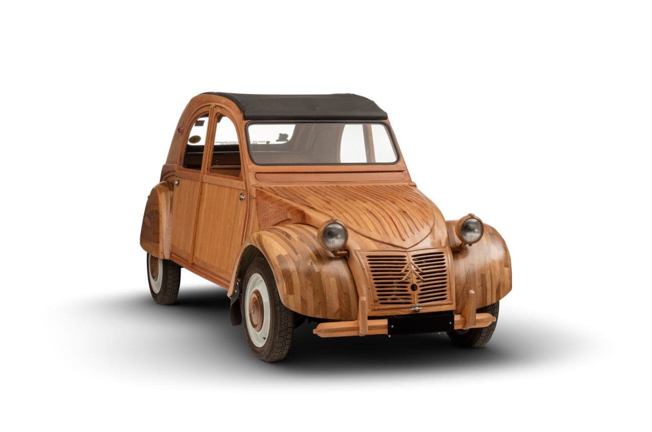 Citroen 2CV in legno