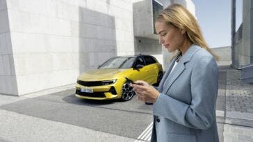 Opel Connect One, Plus e Premium