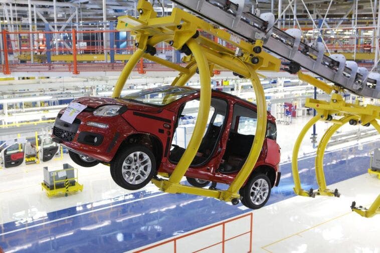 Produzione auto Italia giugno 2023