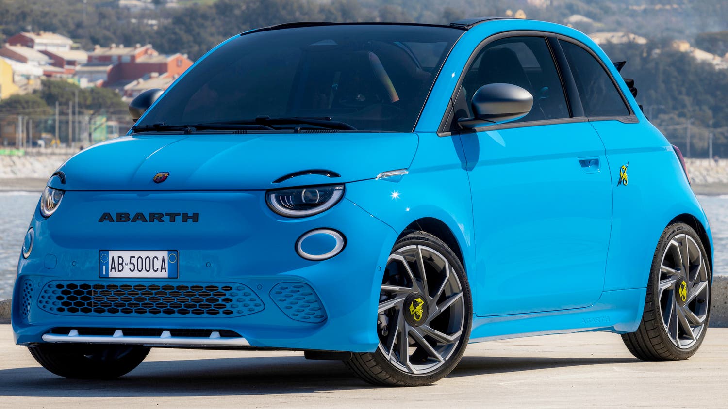 Kovvar Tappetini per bagagliaio adatti a Abarth 500e 2023-2026 - Versione: Adeguato per modelli con piano di carico basso - Serie: Comfort