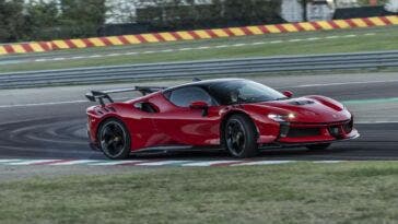 Ferrari SF90 XX Stradale record Fiorano