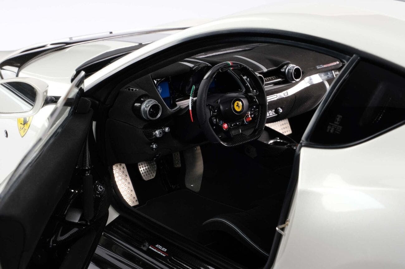 Ferrari 812 Competizione in scala