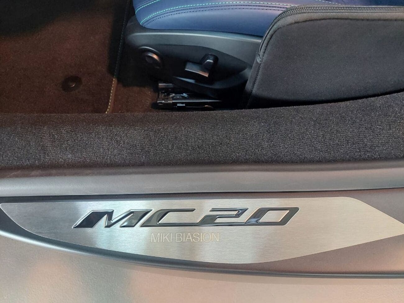 Maserati MC20 Miki Biasion