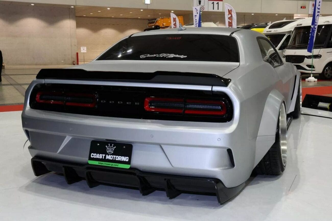 Dodge Challenger di Coast Motoring 