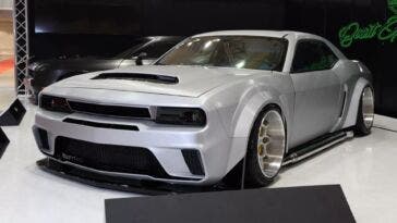 Dodge Challenger di Coast Motoring