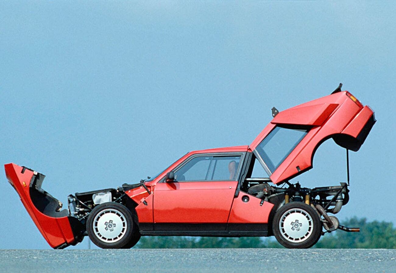 Lancia Delta S4 Stradale