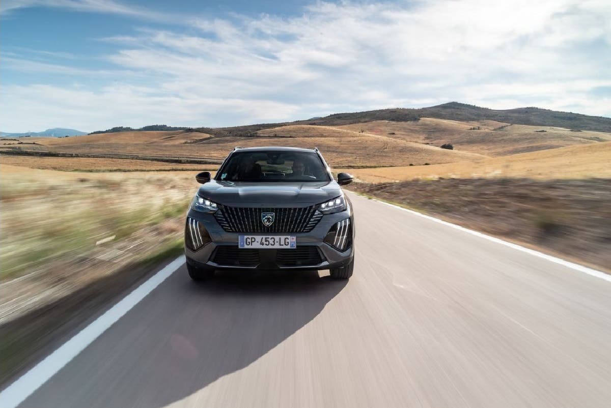 Peugeot inicia 2024 no topo do mercado automóvel português