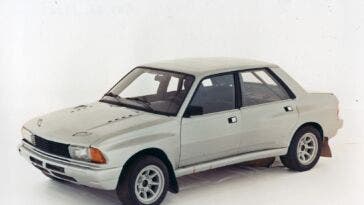 Peugeto 305 V6 rally