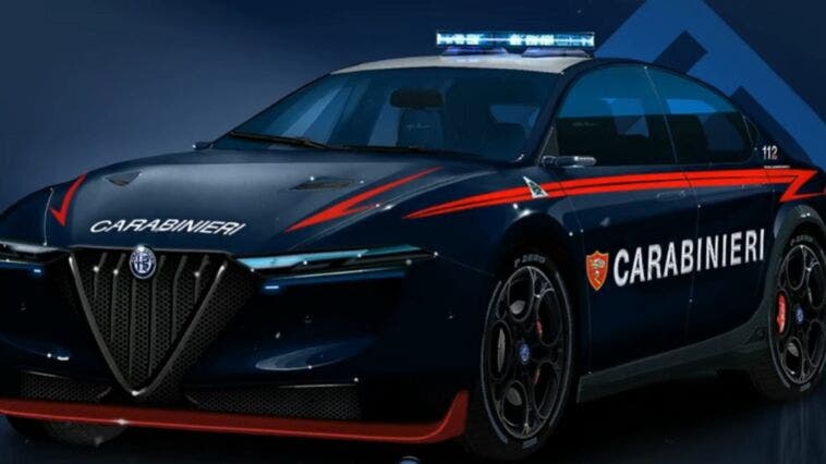 Nuova Alfa Romeo Giulia Quadrifoglio carabinieri