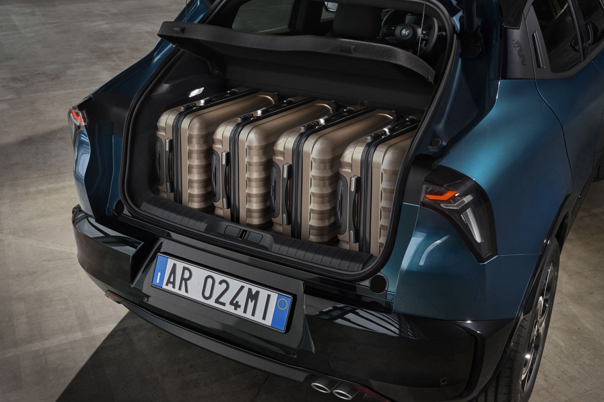 Tappetino Bagagliaio Su Misura Per Alfa Romeo Junior 2024-2025 – Protezione In Pelle Antiscivolo, Resistente E Impermeabile
