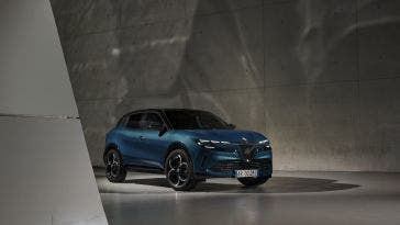 alfa romeo Junior 2024Esterno 3/4