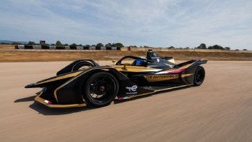 DS Automobiles - Nico Pino