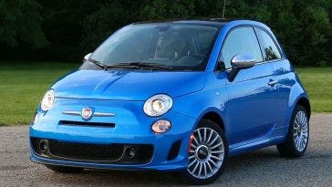 Oltre 11mila Fiat 500 richiamate