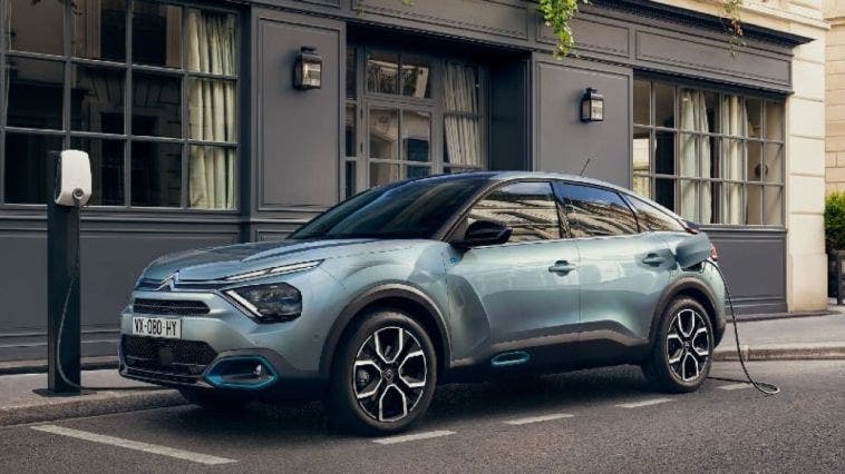 Incentivi auto elettriche, Stellantis lamenta l'inefficacia