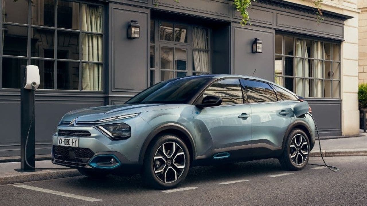 Incentivi auto elettriche, Stellantis lamenta l'inefficacia