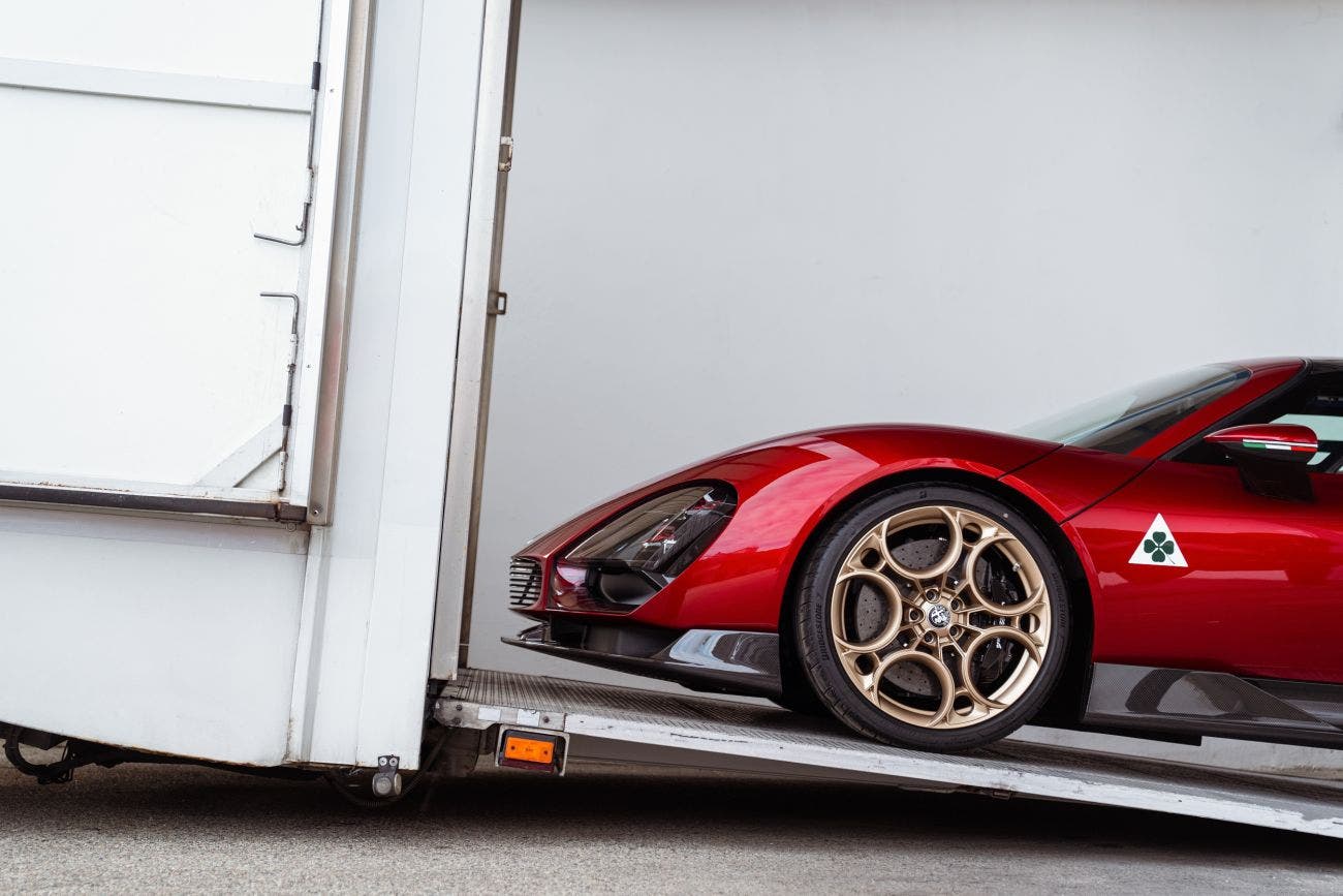 Prima Alfa Romeo 33 Stradale