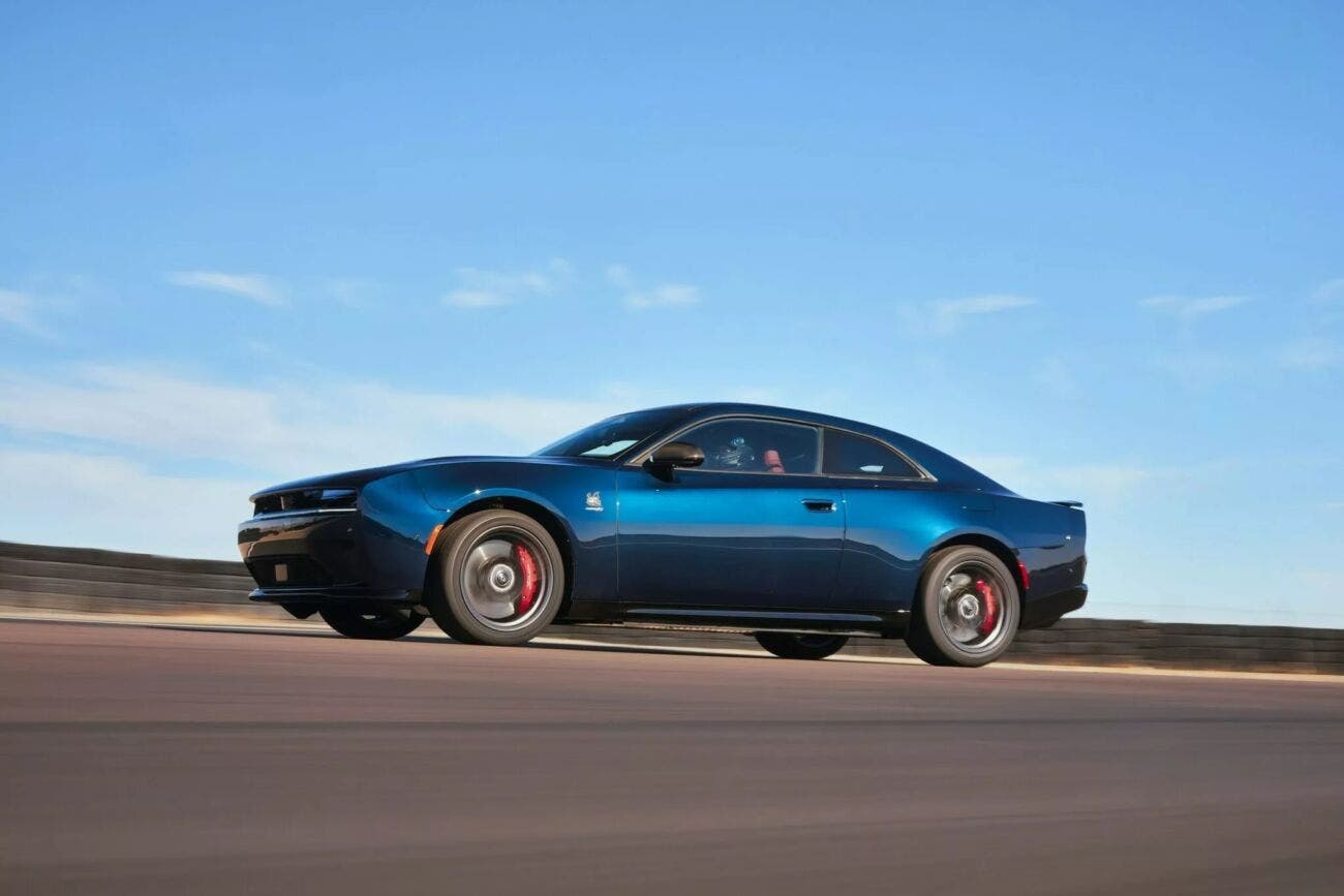 Dodge Charger Sixpack