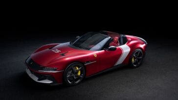 Ferrari 12Cilindri Spider colore Rosso Racing 2025