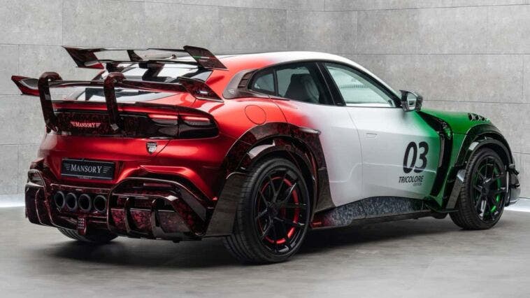 Ferrari Purosangue pugnator tricolore