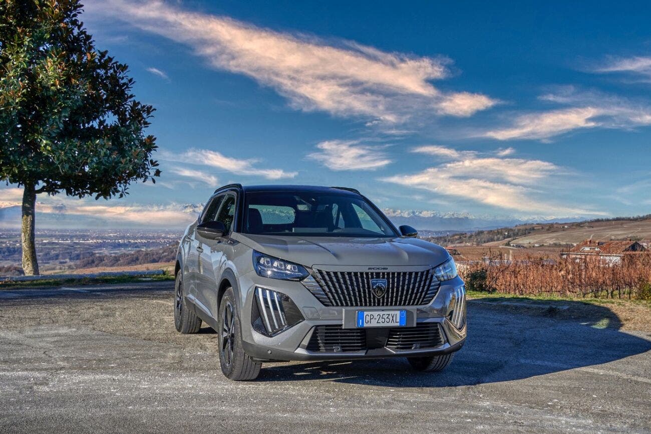 Peugeot e 2008