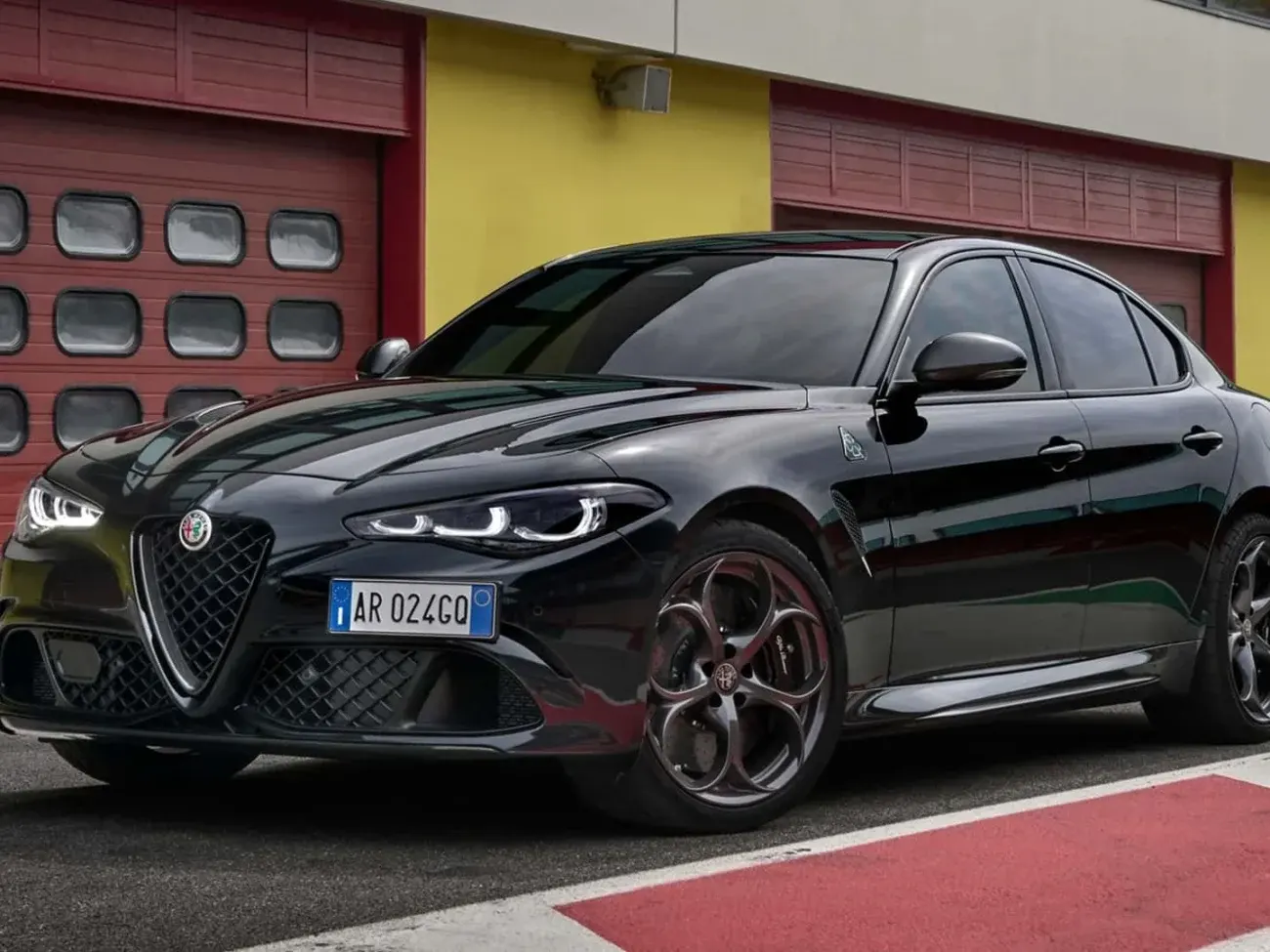 Alfa Romeo Giulia targa