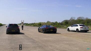 Drag race Ferrari SF90 Spider