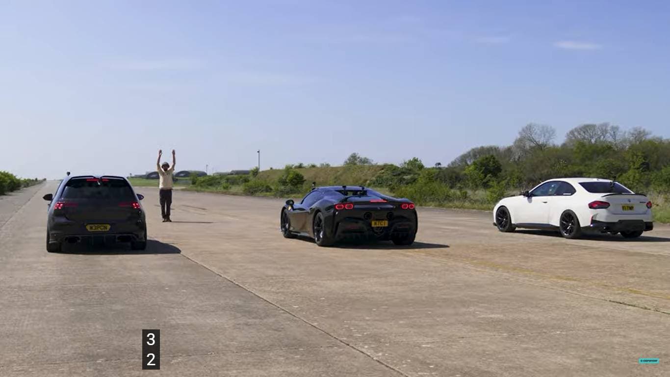 Drag race Ferrari SF90 Spider