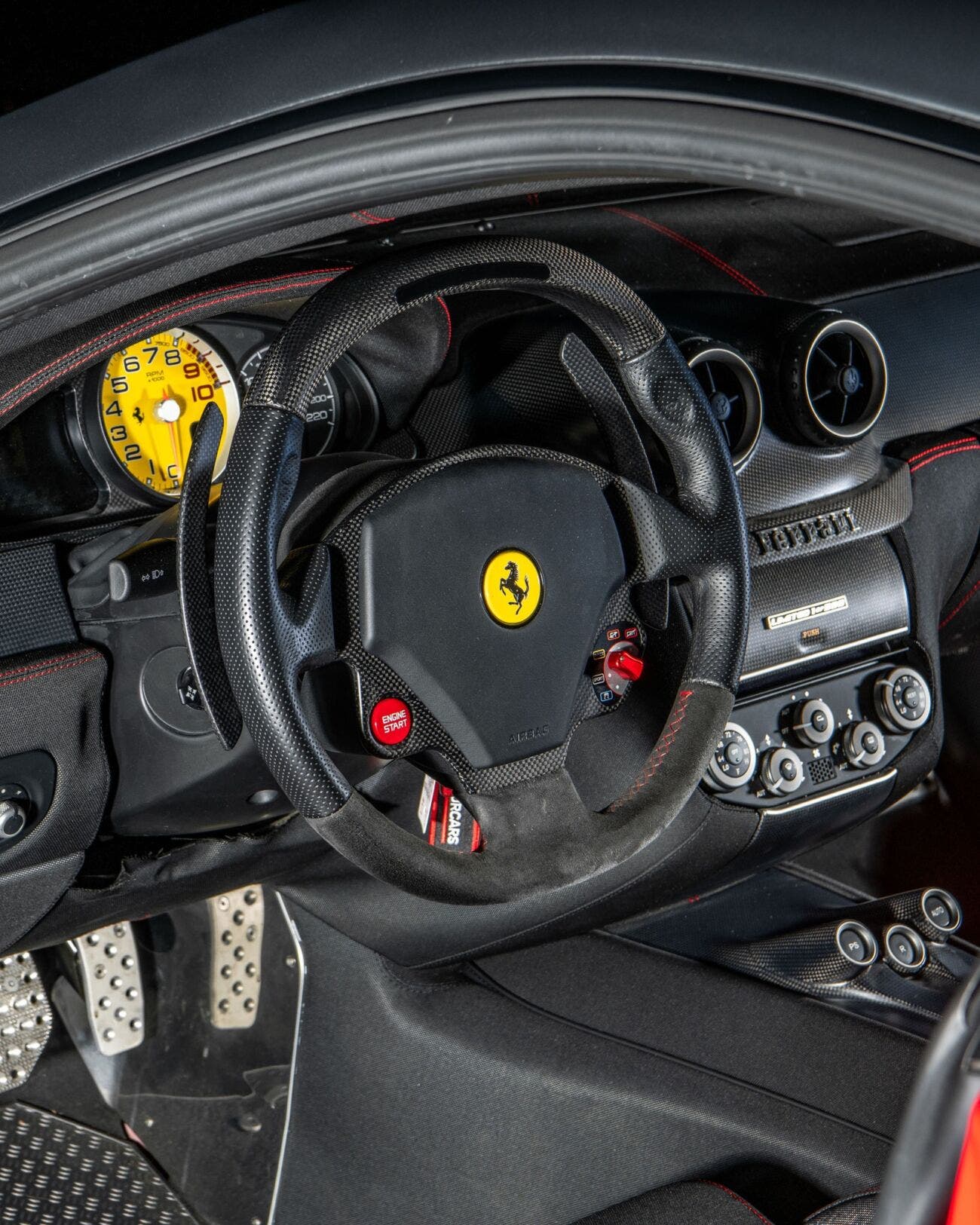 Volante 599 GTO