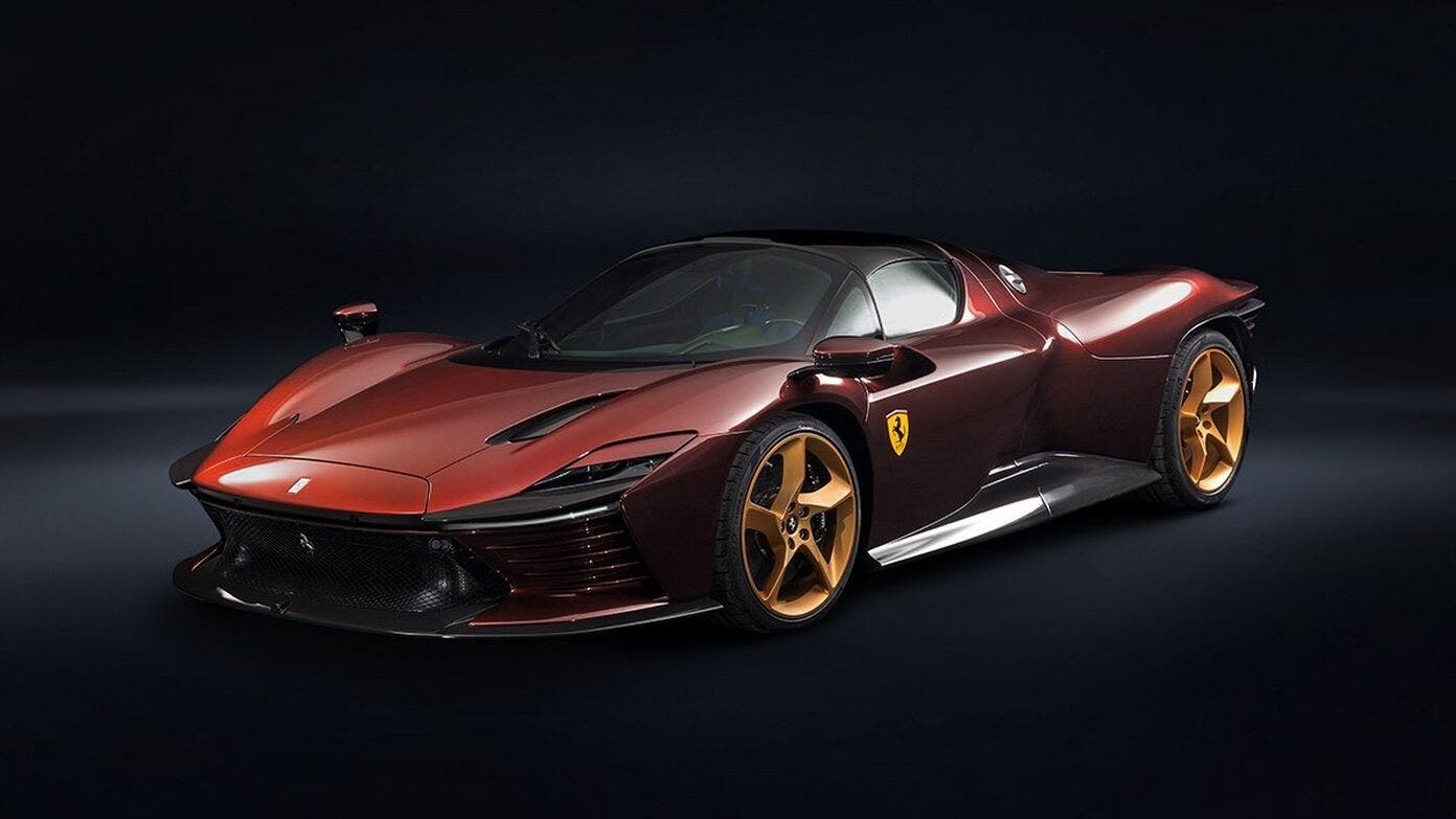 Ferrari F80, Daytona SP3 e Luce: confronto fra 3 "rosse" al vertice della loro specie
