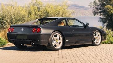 Ferrari F355 berlinetta nera