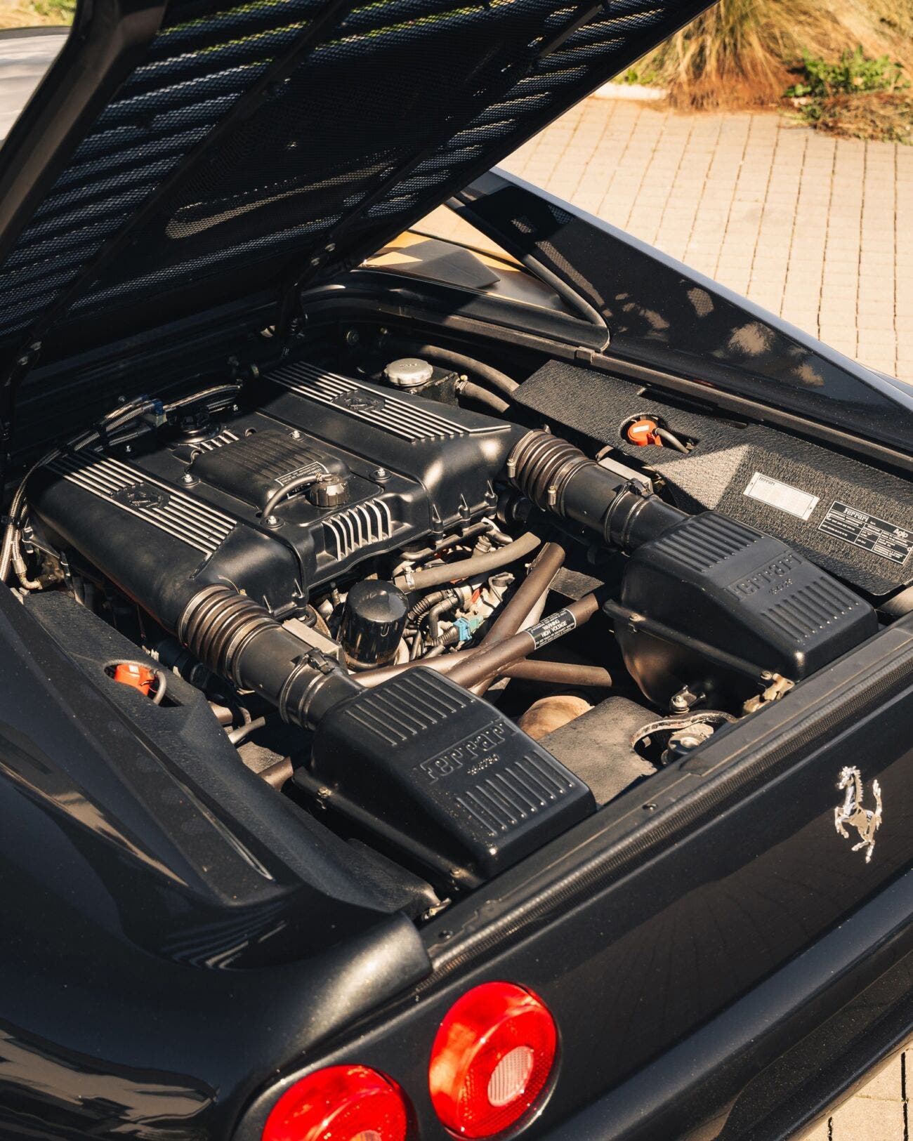 Ferrari F355 berlinetta nera