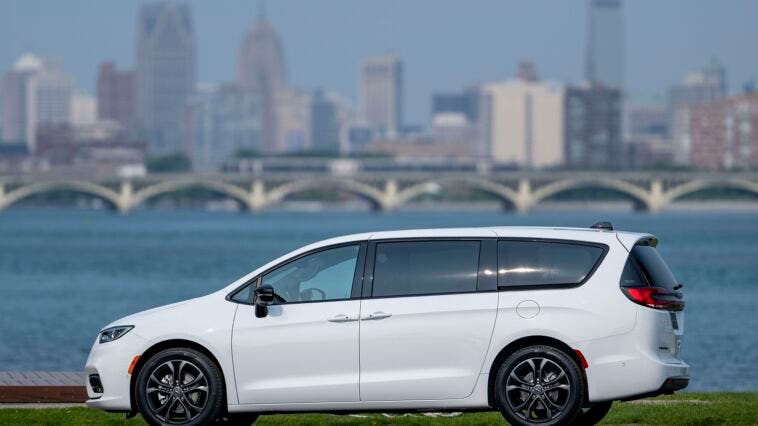 Chrysler Pacifica 100th Anniversary Edition