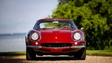 Ferrari 275 asta
