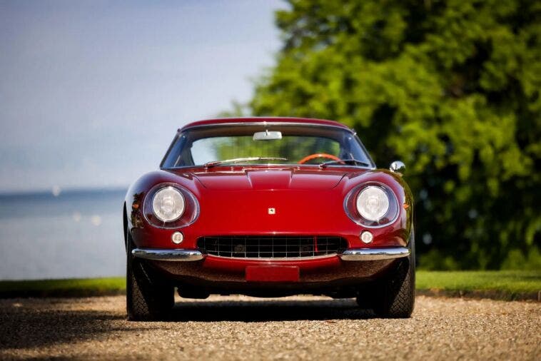 Ferrari 275 asta