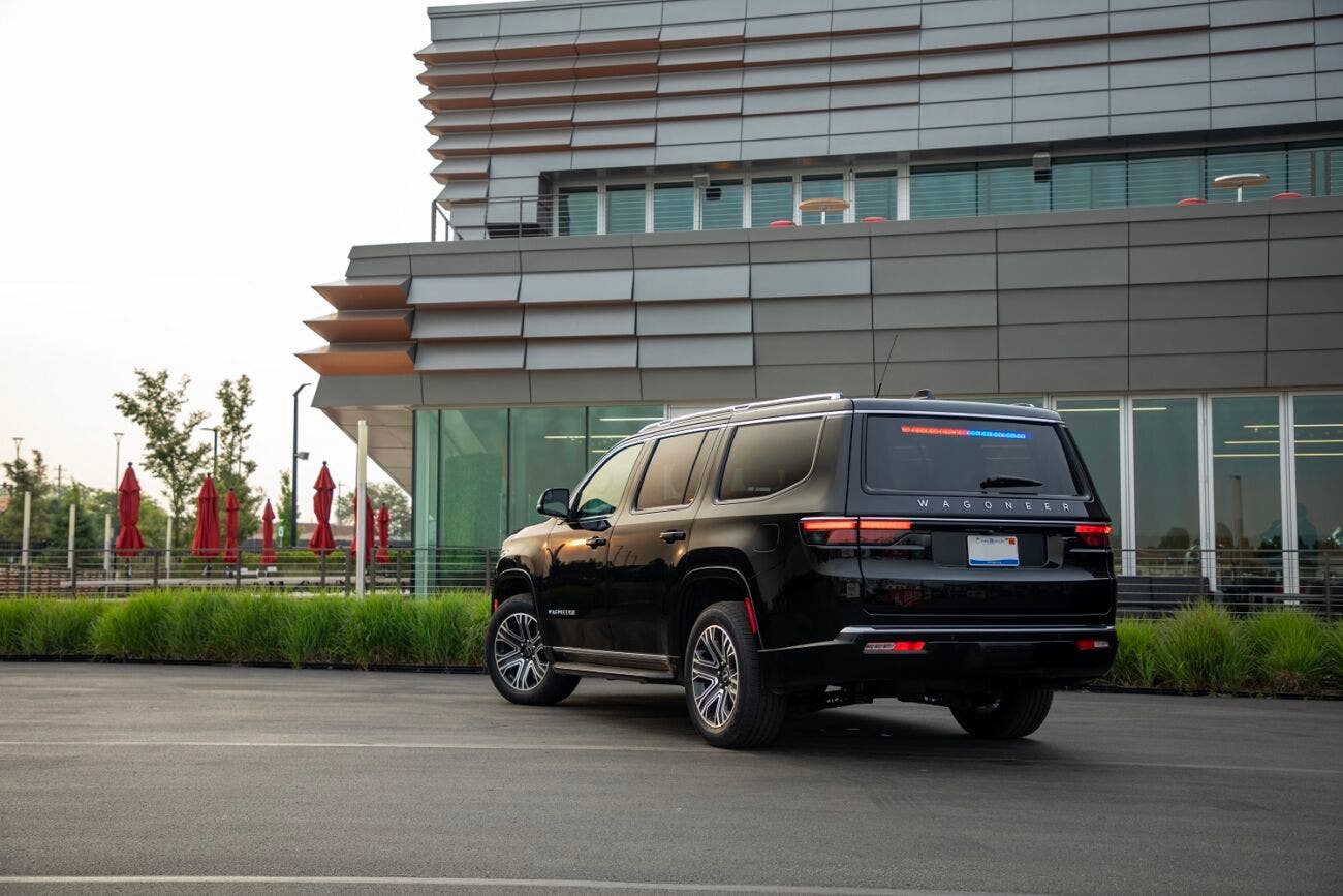 Jeep Wagoneer Commander Operations 