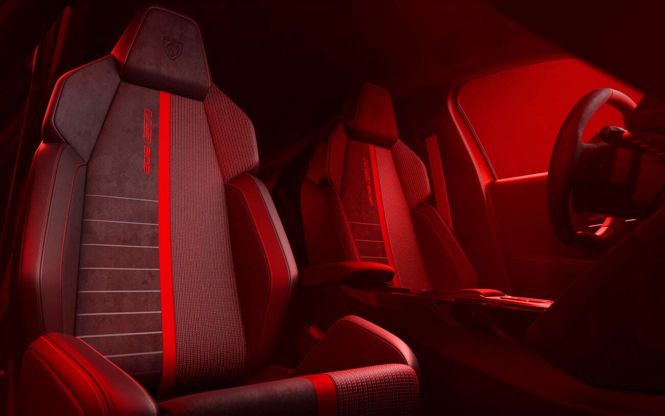 Interni E-208 GTi