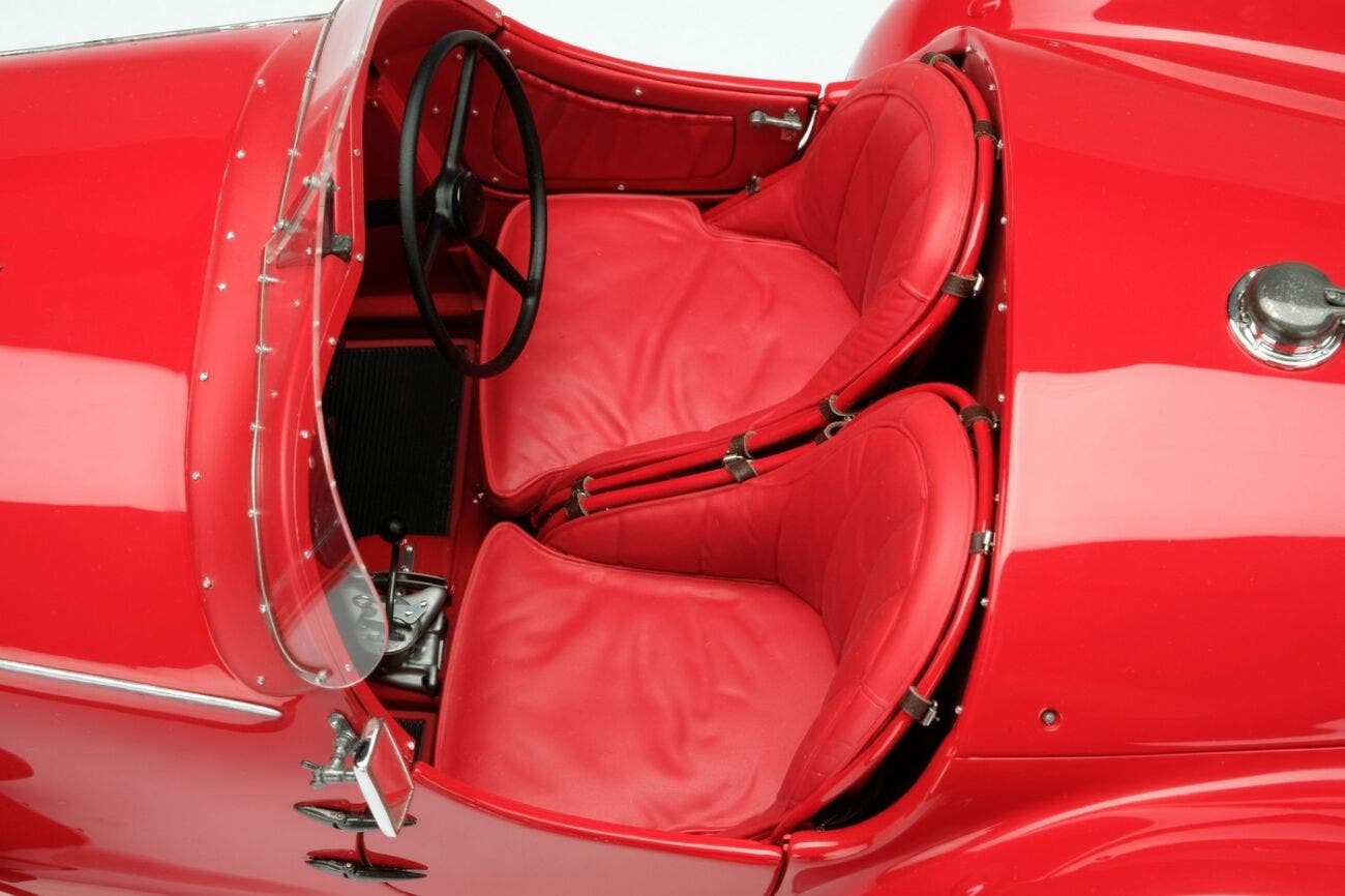 Alfa Romeo 8C 2900 in scala 1:8