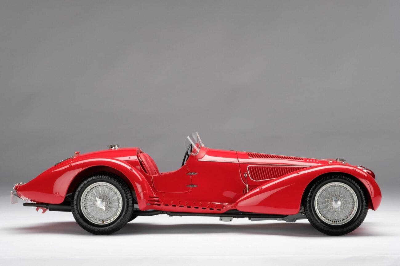 Alfa Romeo 8C 2900 in scala 1:8