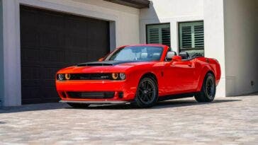 Dodge Challenger SRT Demon 170 in topless